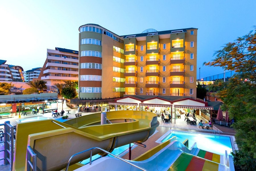Magnolia Hotel