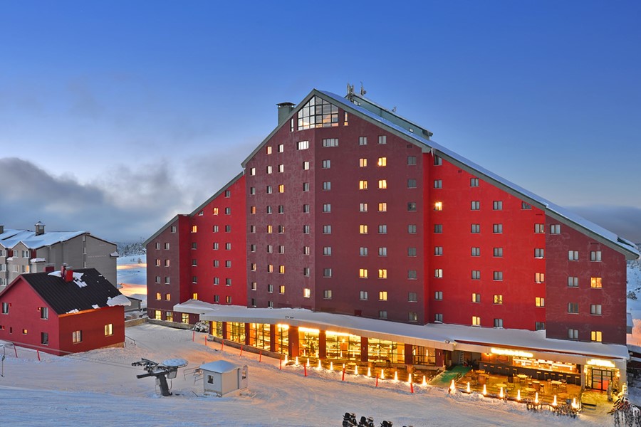 Karinna Hotel Convention Center & Spa