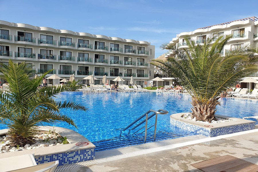 Sun & Sea Beach Hotel