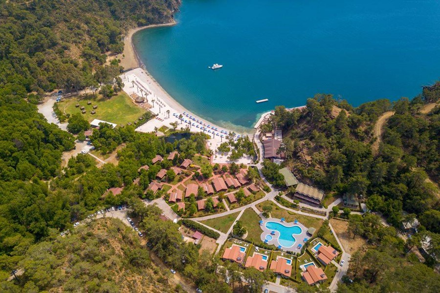 The Bay Beach Club