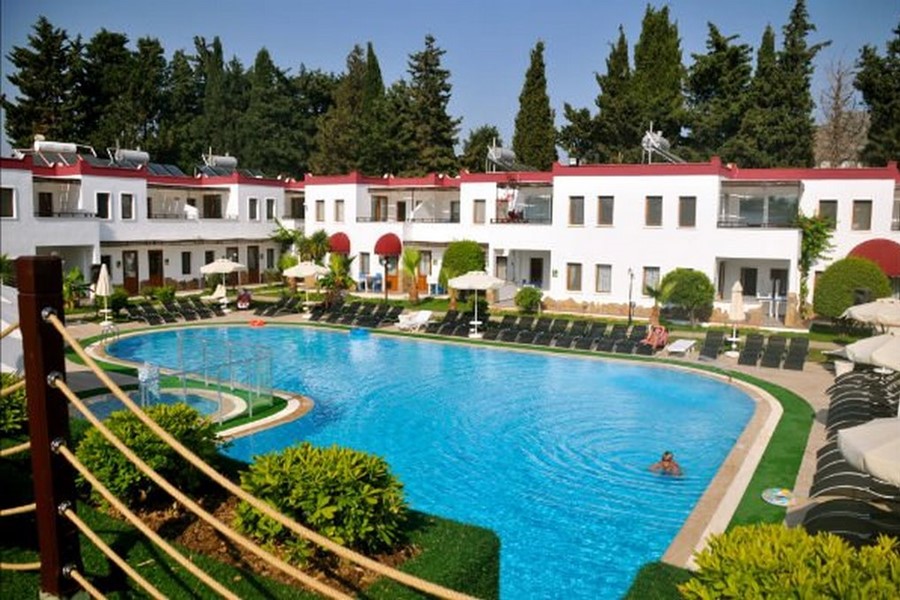 Club Cherry Hotel