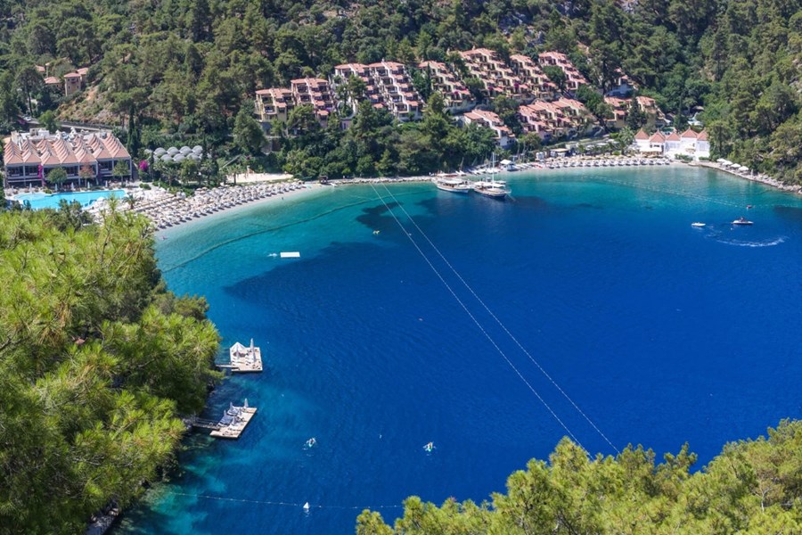 Hillside Beach Club